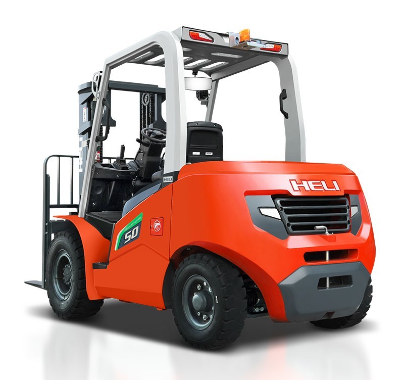 De CPD 4.0 - 5.0 ton lithium heftrucks uit de G2 serie van Heli heftrucks is multi inzetbaar en helpt u veiliger en efficiënter te werken.
